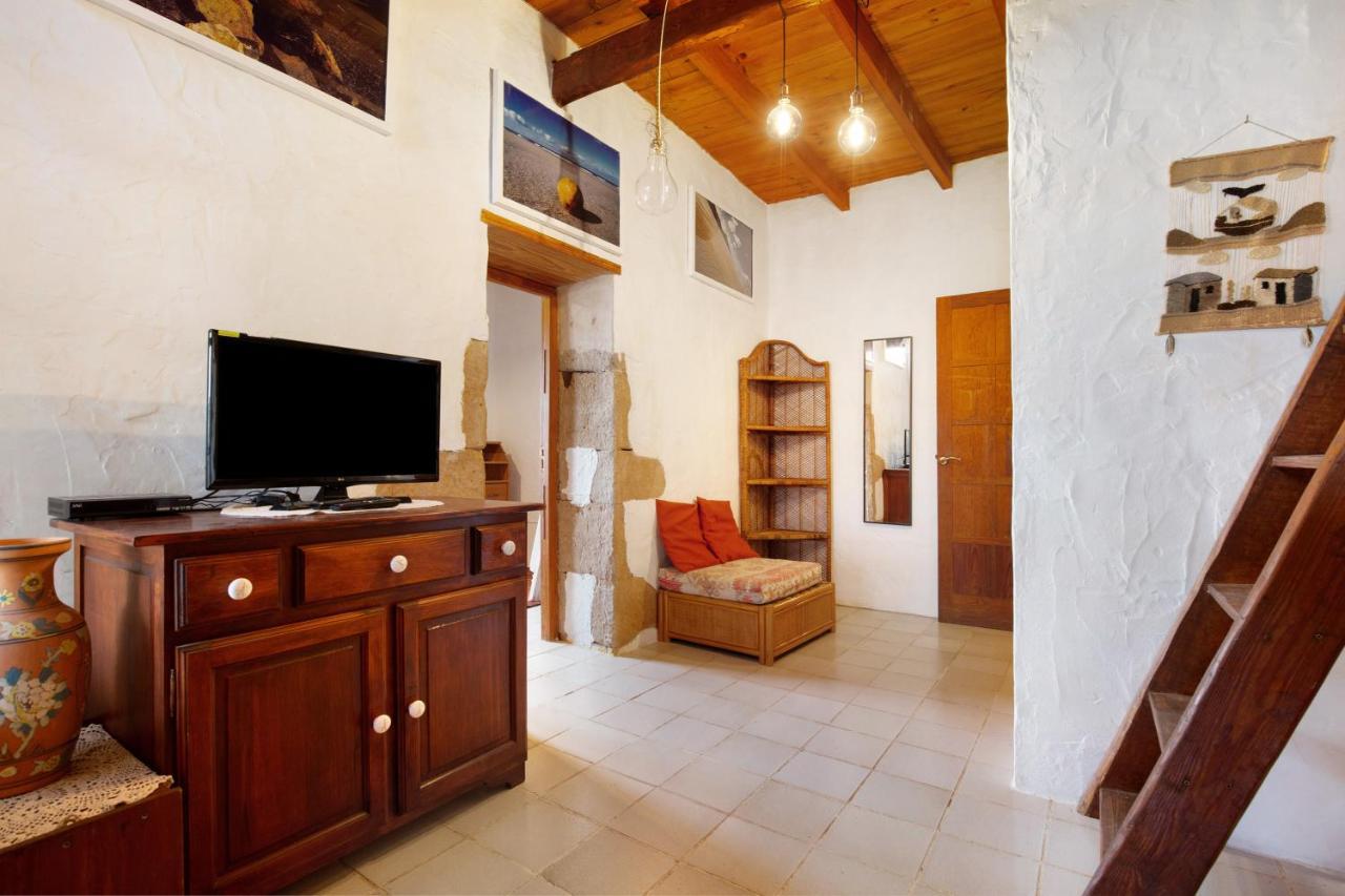 Yukalele Villa Lajares Luaran gambar